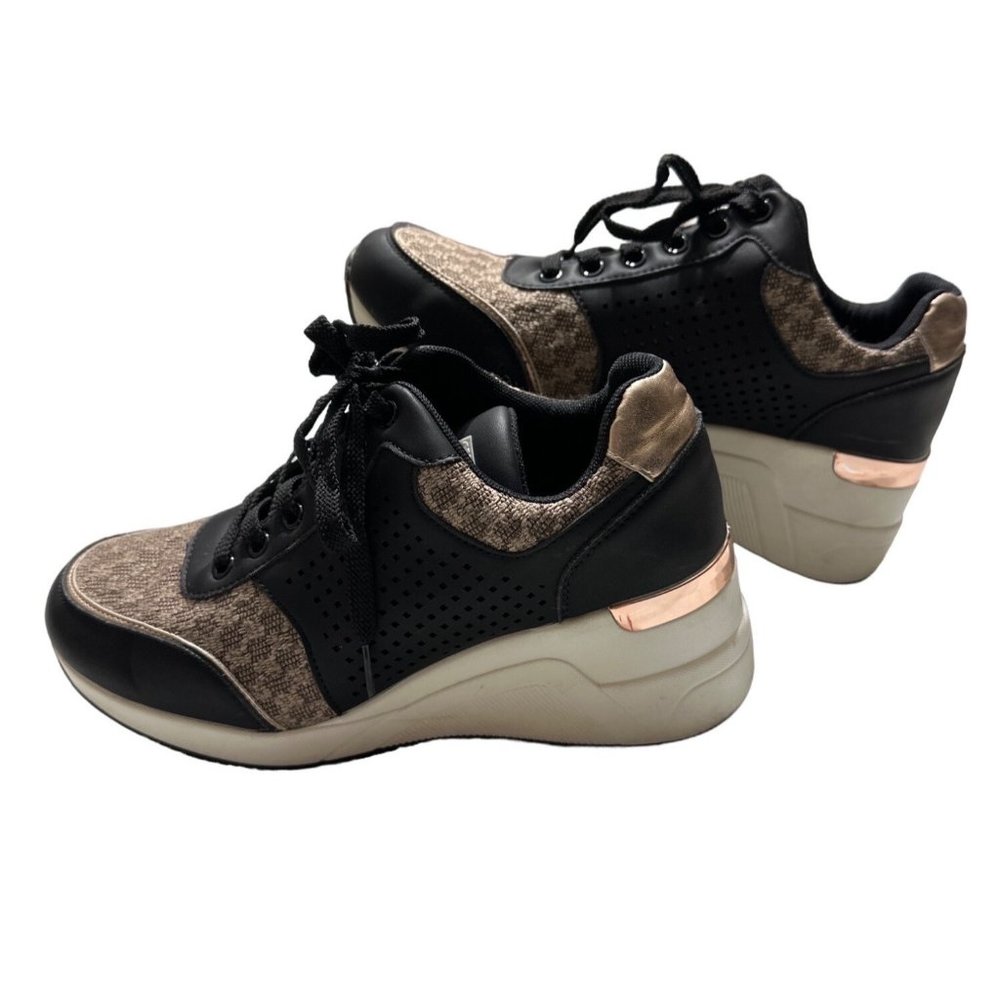 Cestfini Black Sneaker Platform Size L (8) Coppertone Trim Wedge Knit Accent